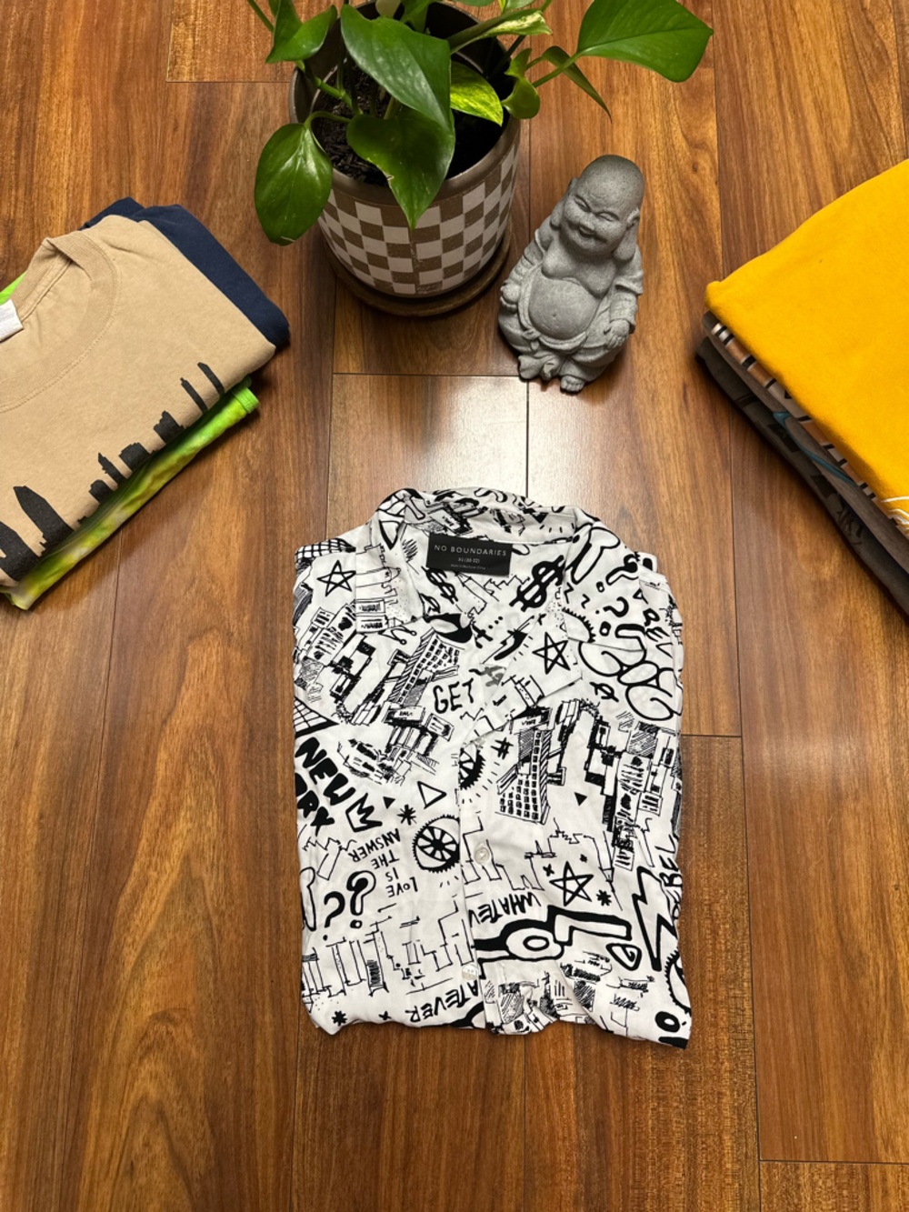 No Boundaries Monochrome Graffiti Print Shirt